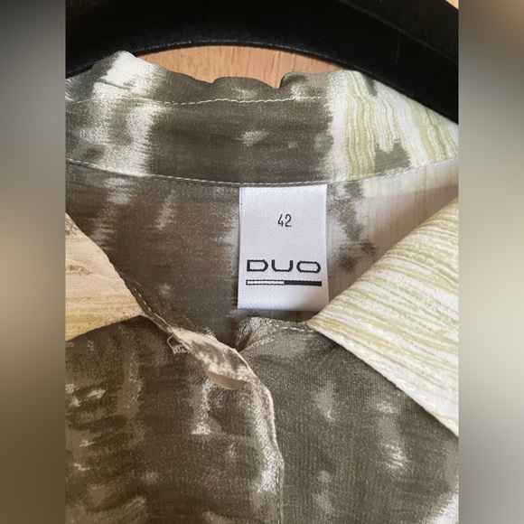 Duo - button down blouse - medium - Picture 9 of 10